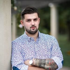 Meet your Posher, Dominick